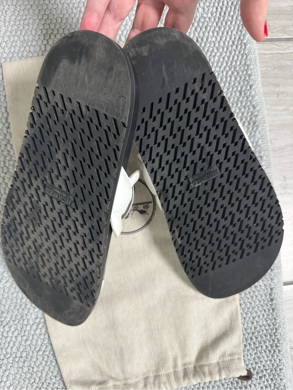 Hermes Extra White Chain-Link Slide Sandals - Picture 10 of 13